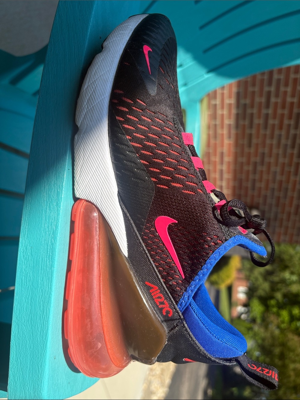 Nike Air270 Black Sneaker with Pink Swoosh & Blue Collar